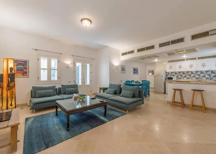 Abutig Marina Flat Ground Floor